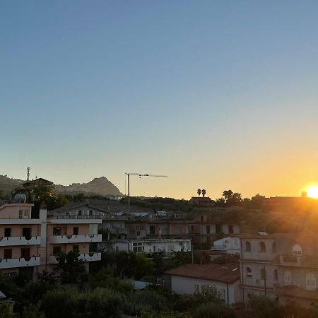 شقة Pipa'S Suntrap تاورمينا المظهر الخارجي الصورة